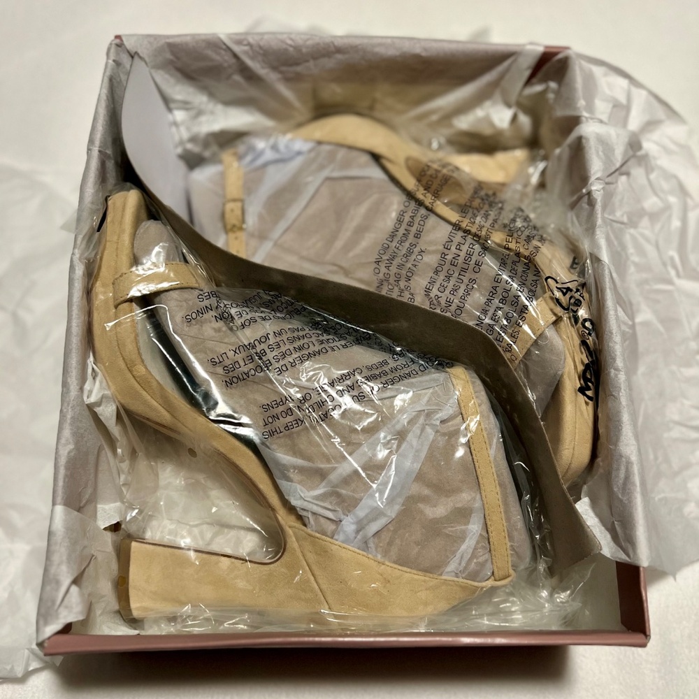 NWT Sarto by Franco Sarto Dolores Suede Sandal-Size 8.5 - Picture 4 of 5